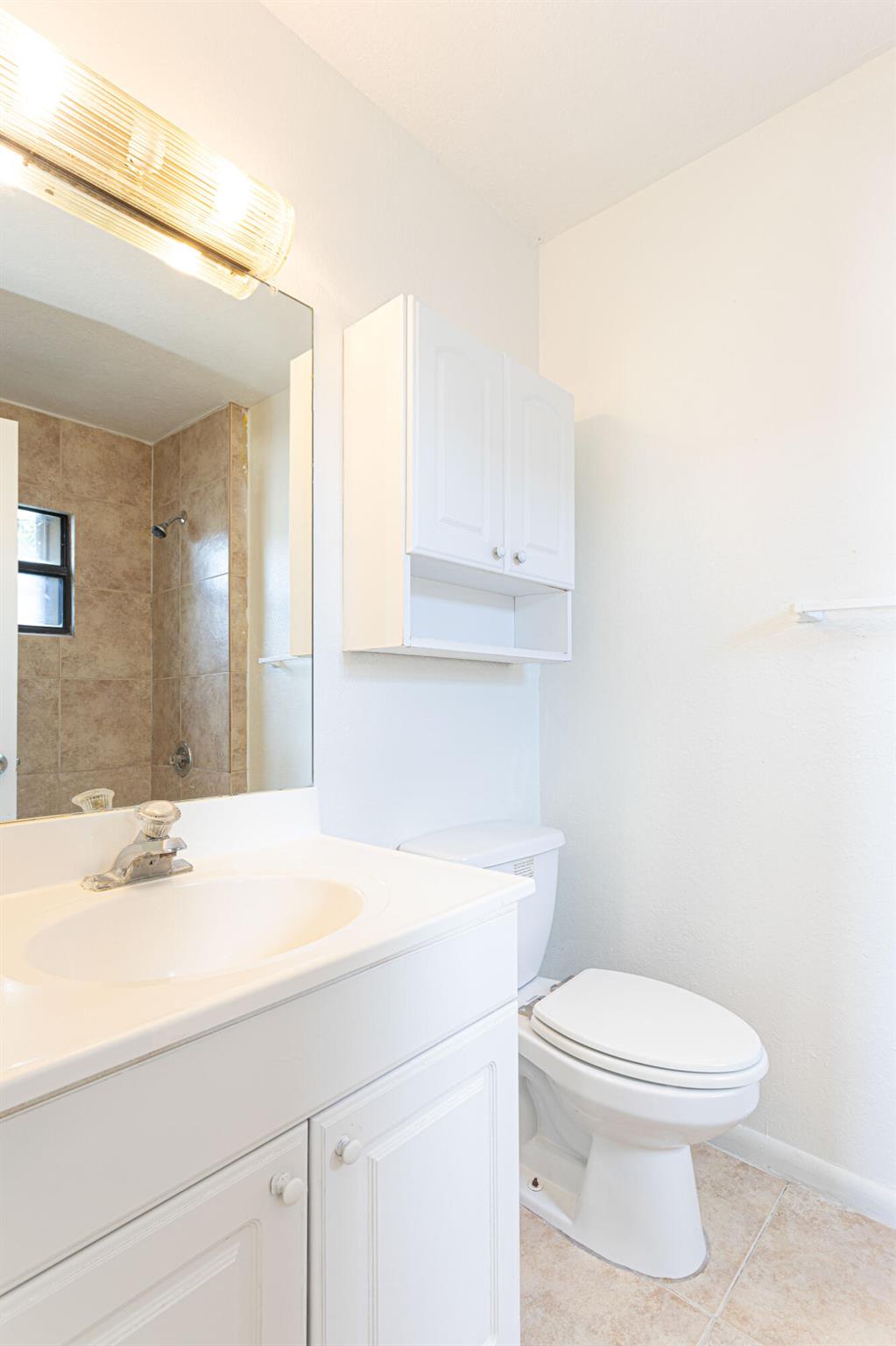 LAKE WORTH HILLS 1ST ADD - Residential