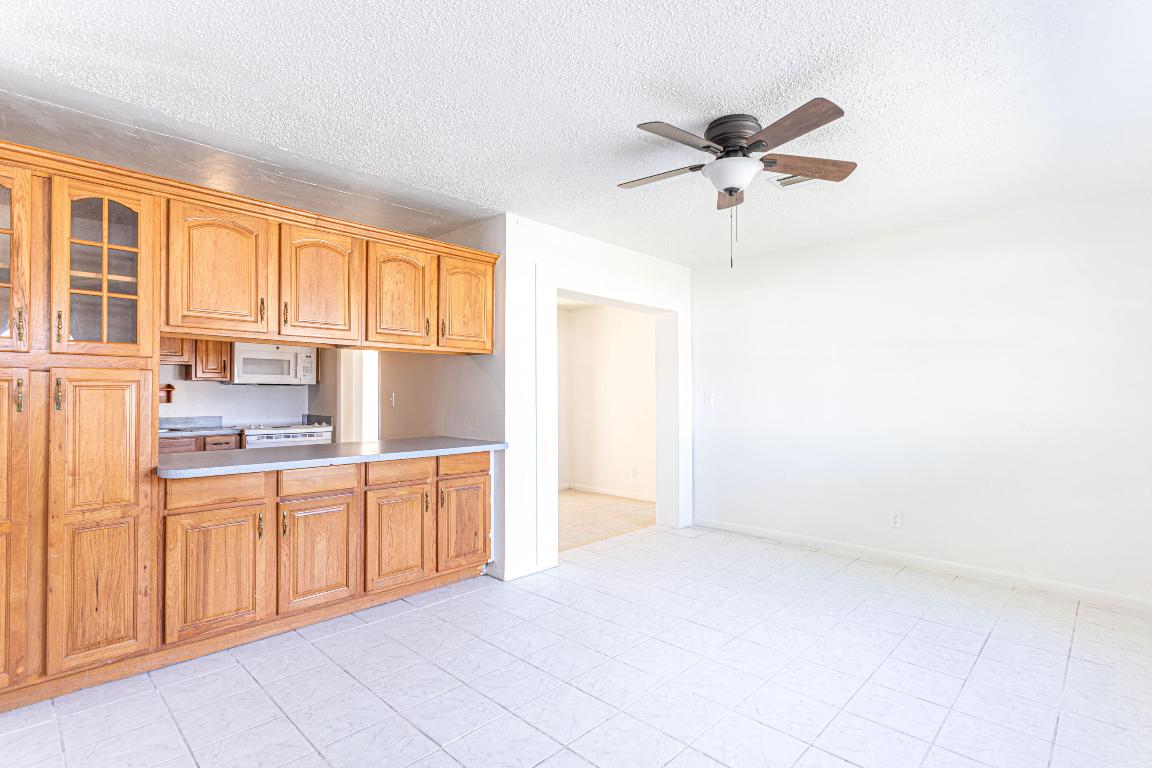 LAKE WORTH HILLS 1ST ADD - Residential