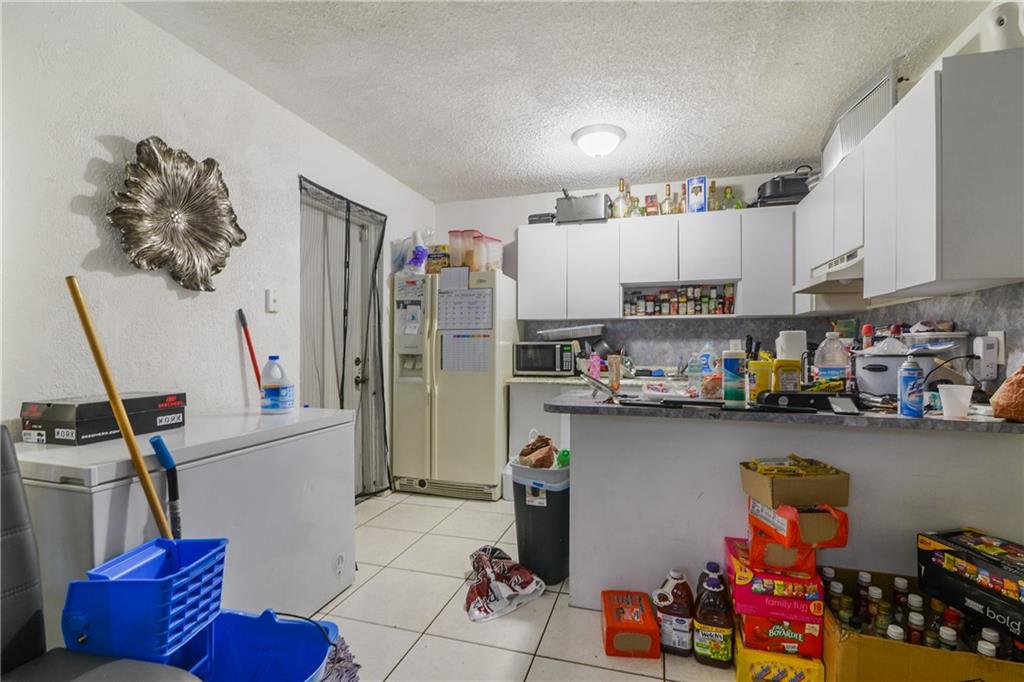 LAUDERDALE VILLAS - Residential