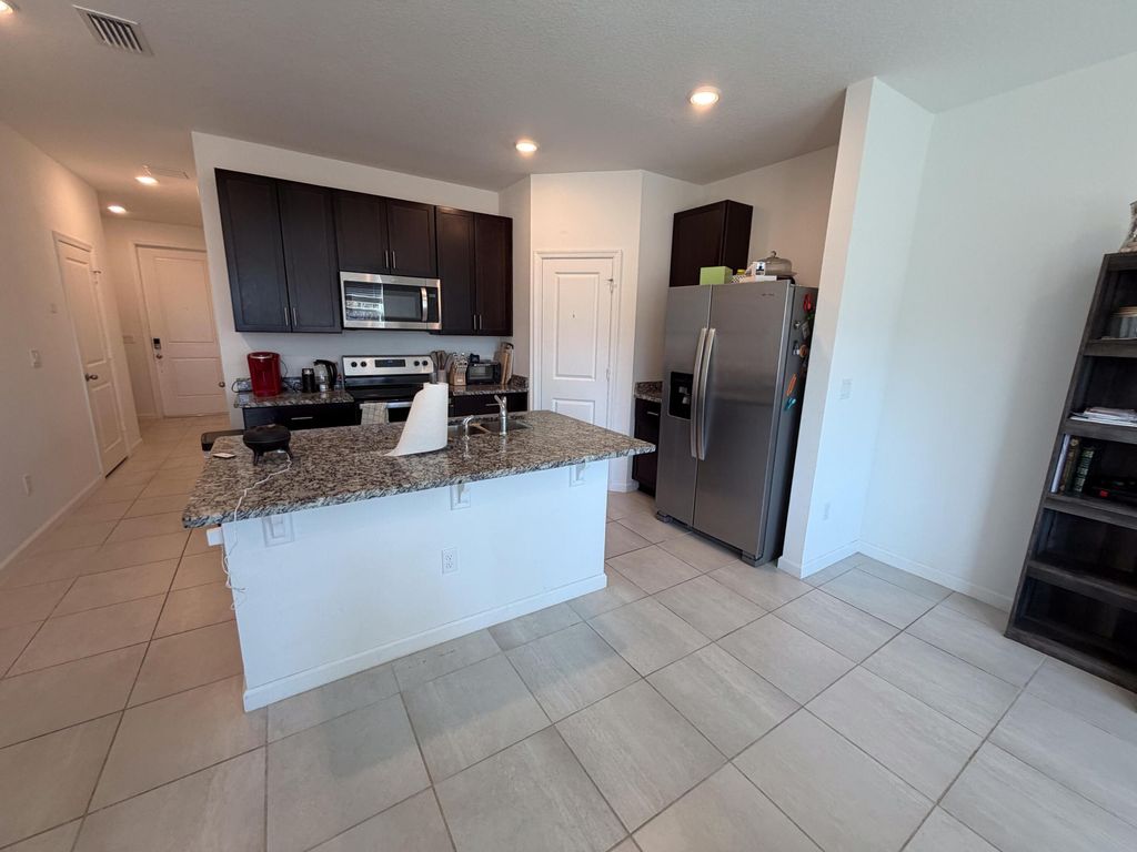 Photo of 676 Salisbury Circle, Fort Pierce, FL 34982 (MLS # R11163160)