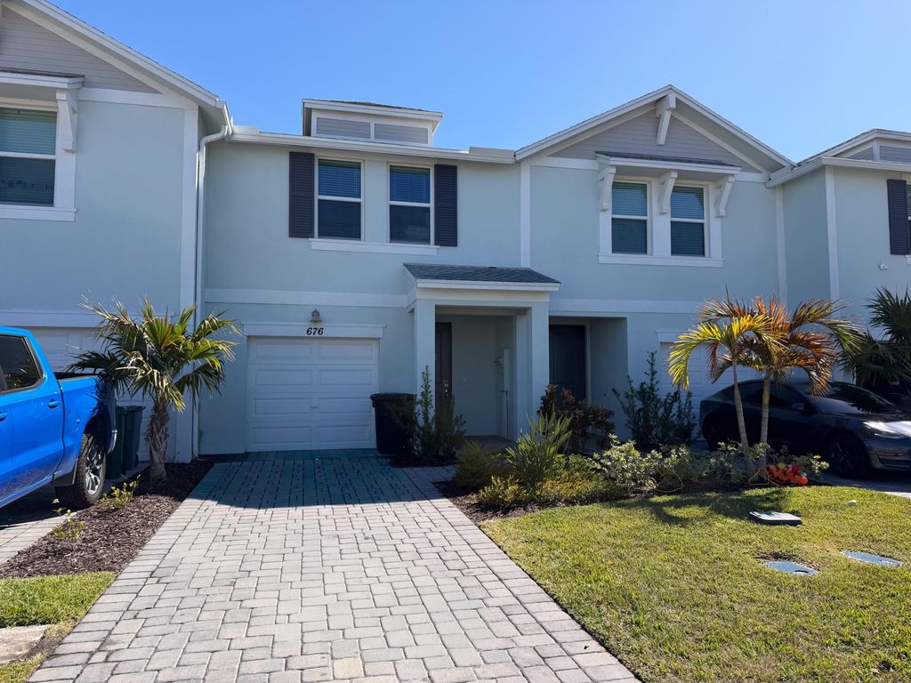 Photo of 676 Salisbury Circle, Fort Pierce, FL 34982 (MLS # R11163160)