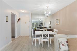 OAKBROOK - Residential