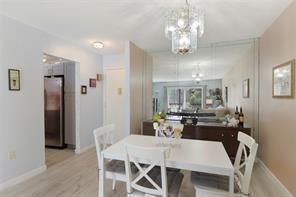 OAKBROOK - Residential