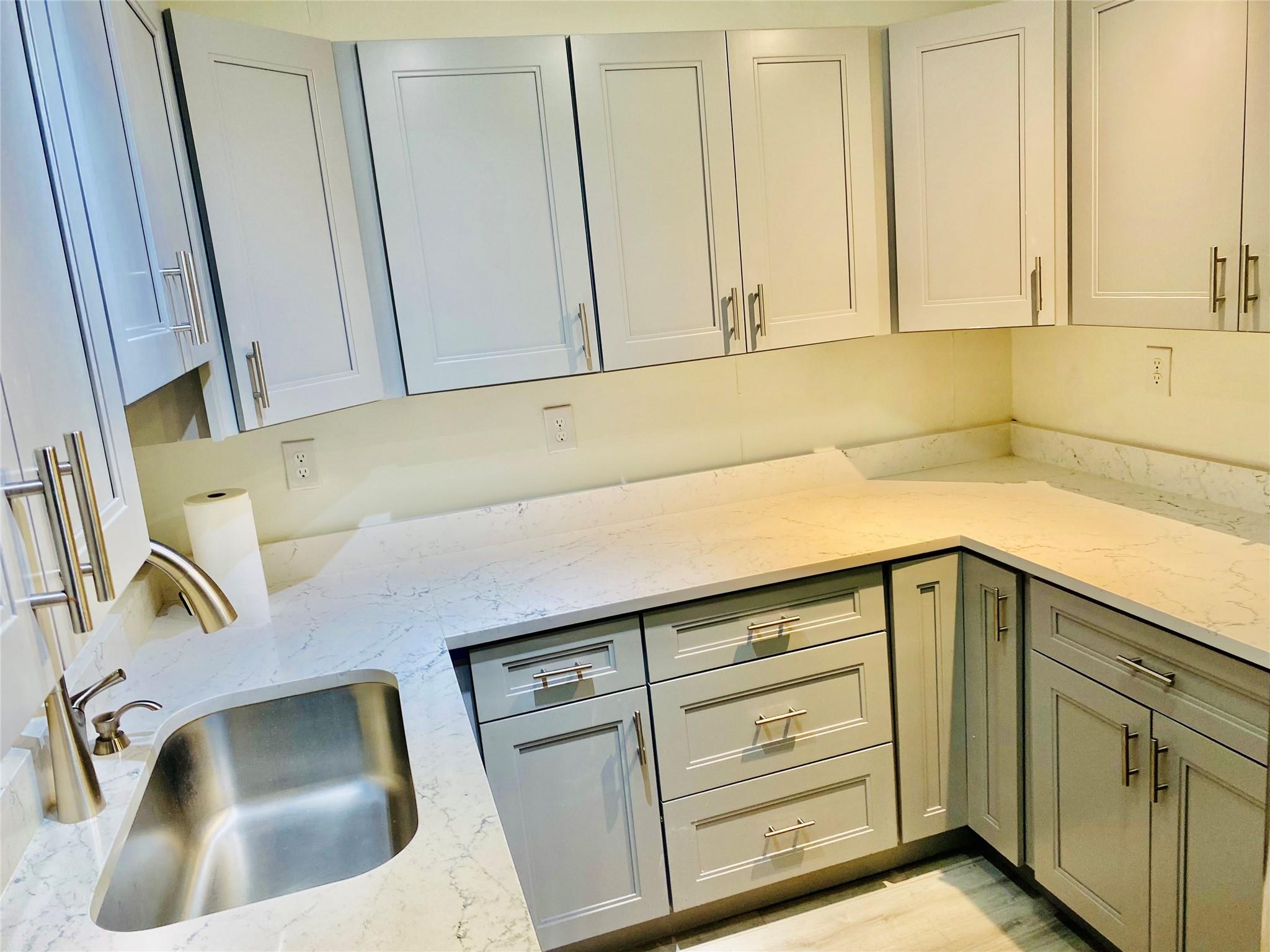 OAKBROOK - Residential