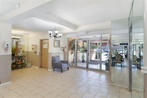 OAKBROOK - Residential