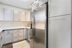 OAKBROOK - Residential