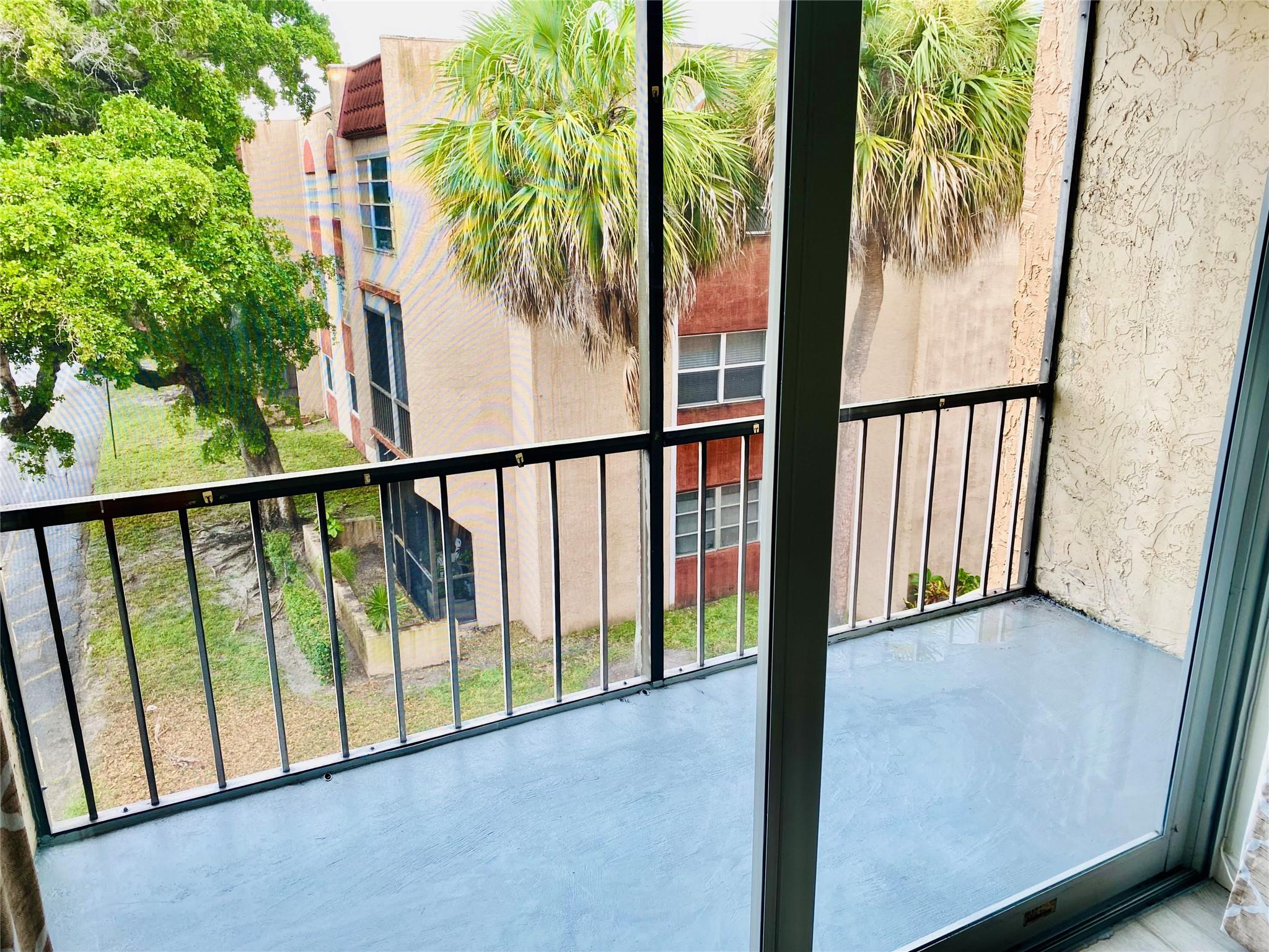 OAKBROOK - Residential