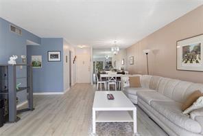 OAKBROOK - Residential