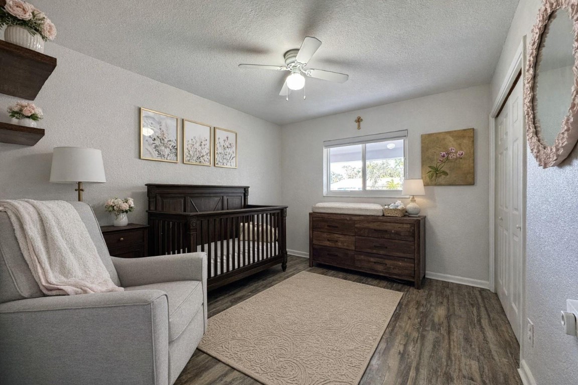 Mirror Lake Estates Sec T - Residential