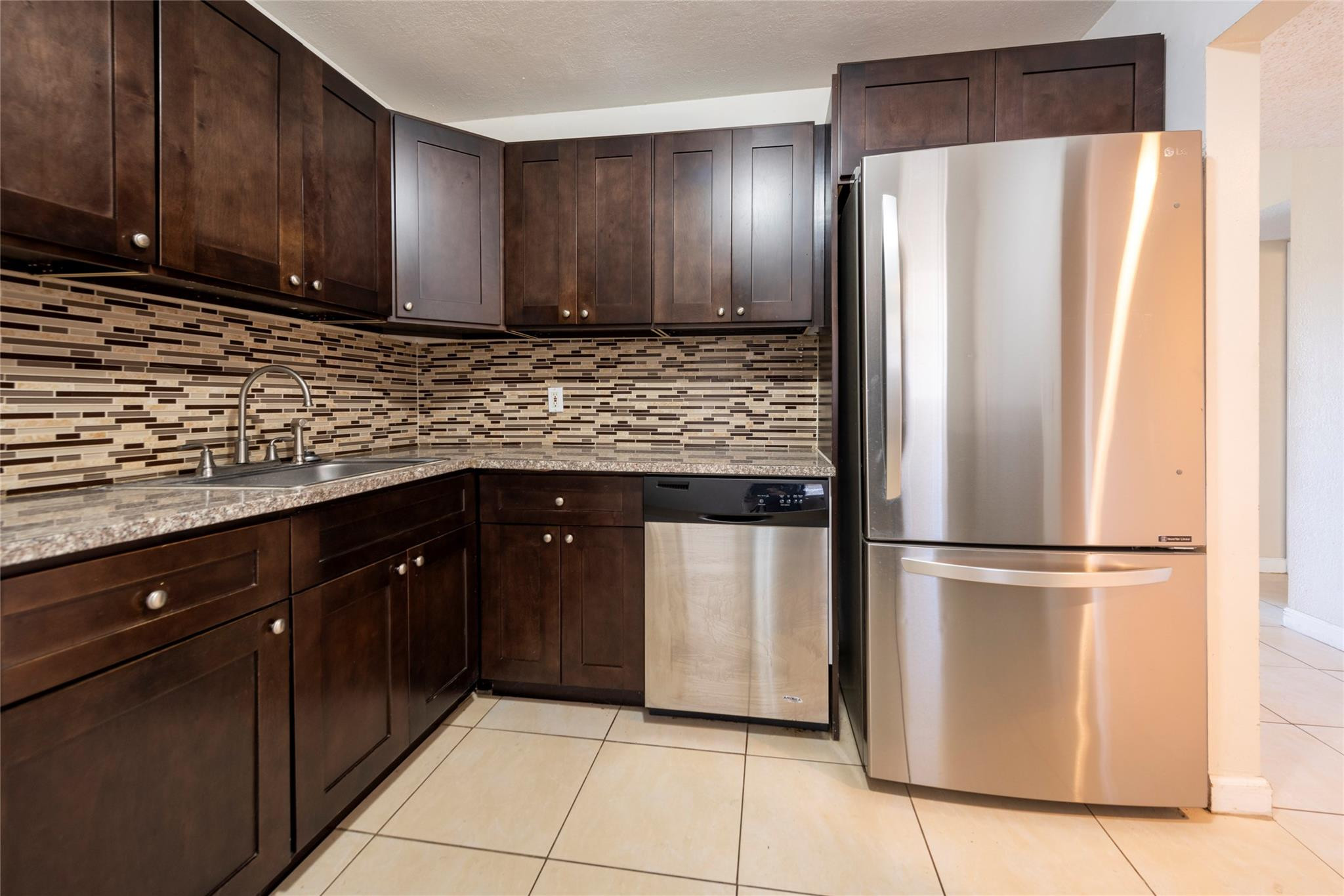 6101 N Falls Circle Drive 402