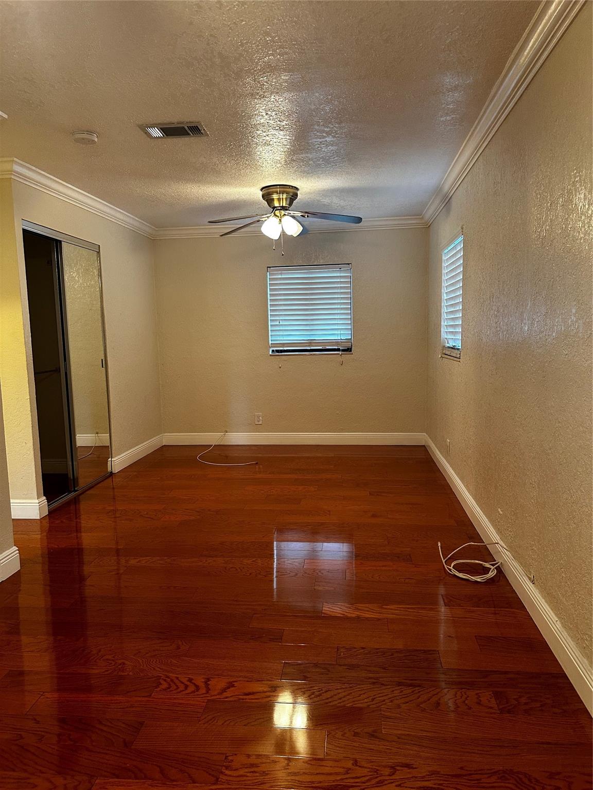 Collier Manor 5th Add 40- - Residential