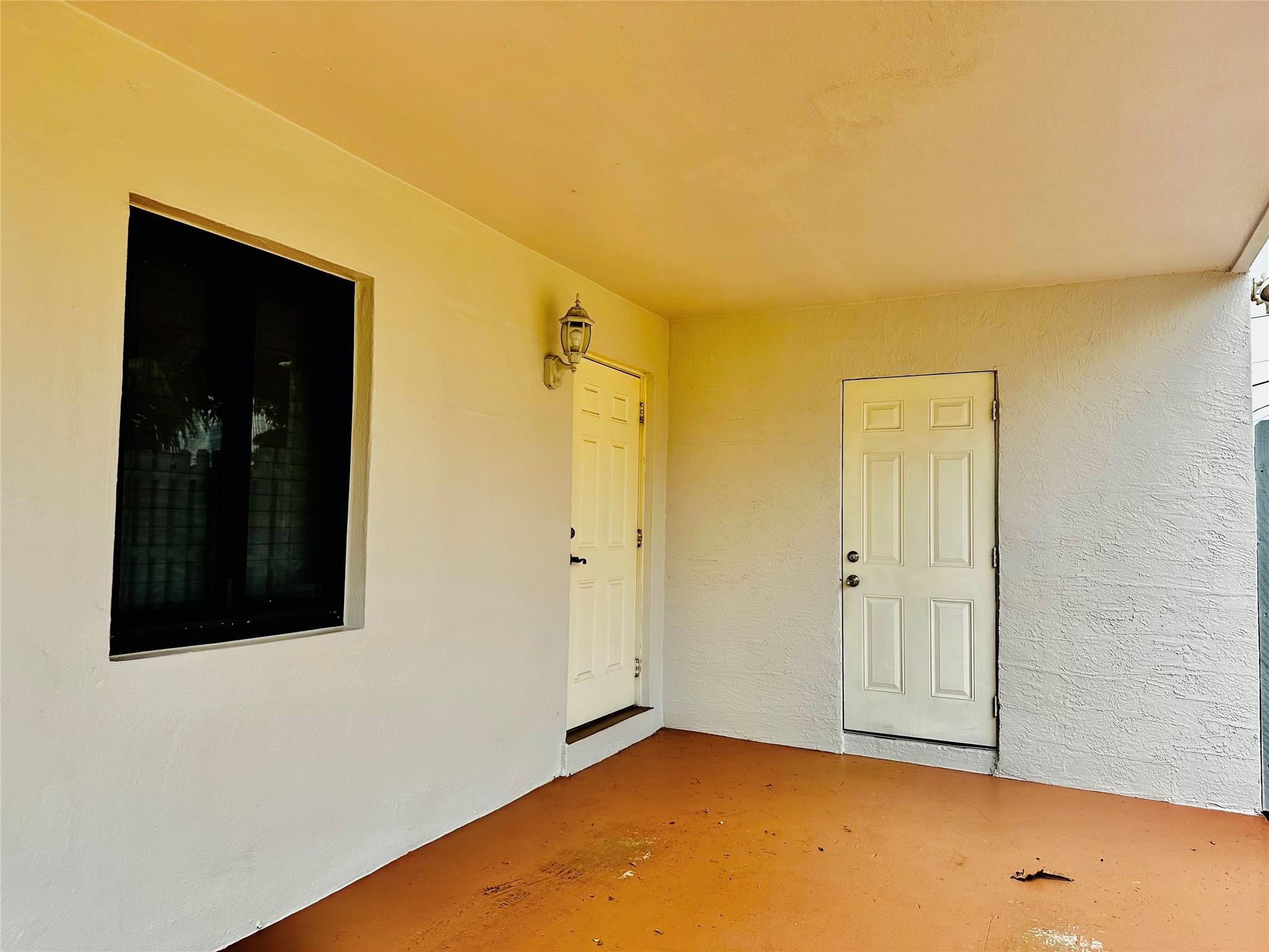 Collier Manor 5th Add 40- - Residential