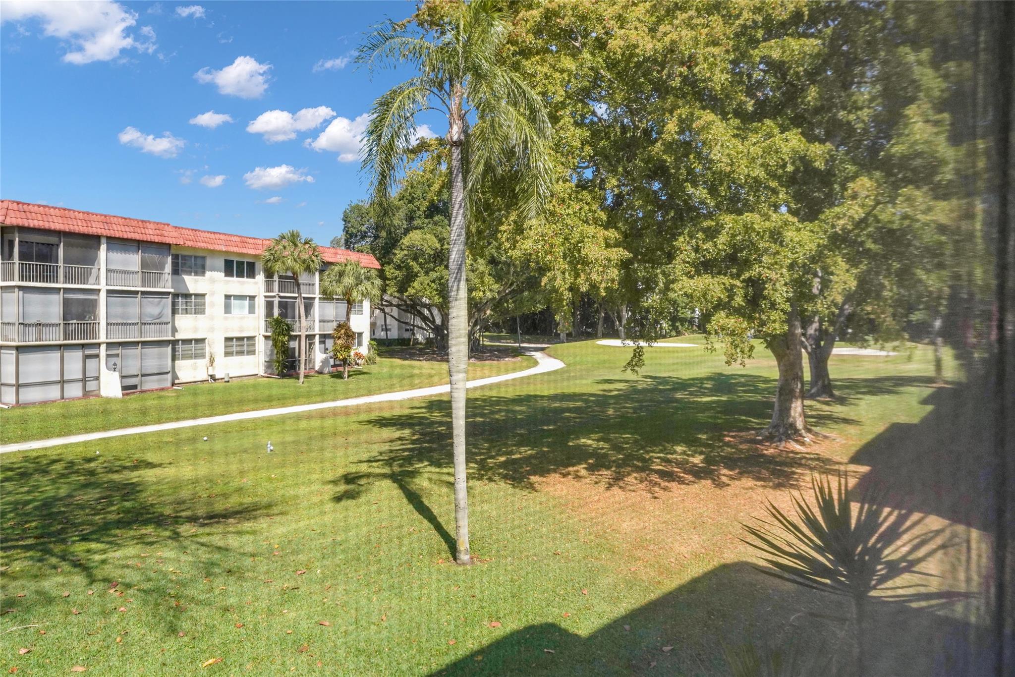 Hollybrook Golf & - Residential Lease