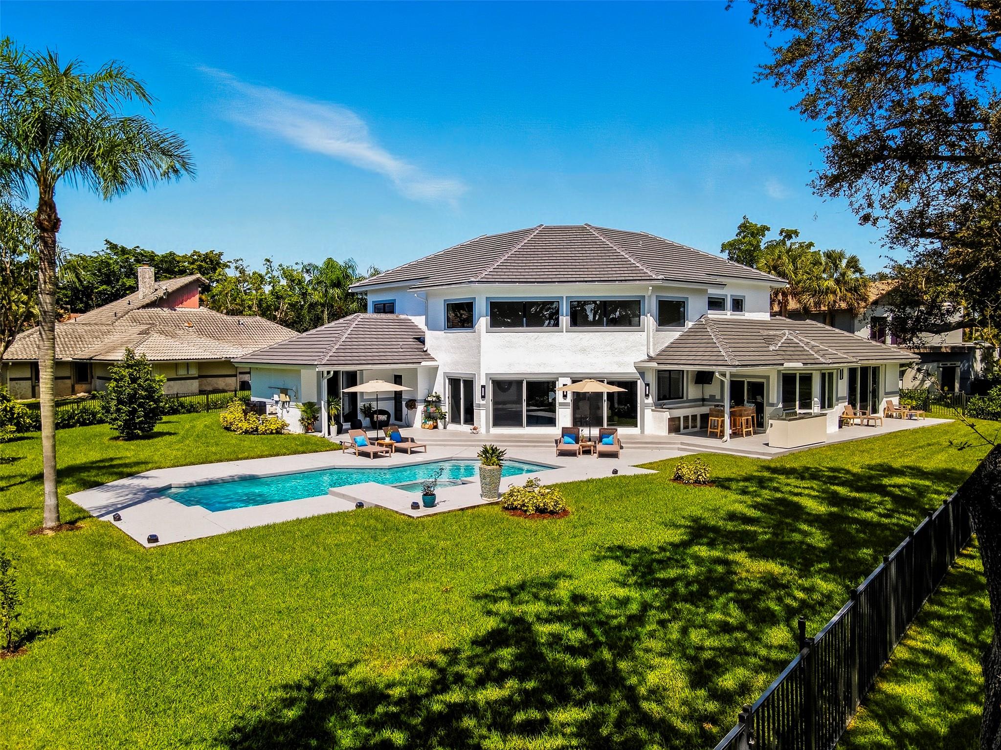 Maple Wood - Residential