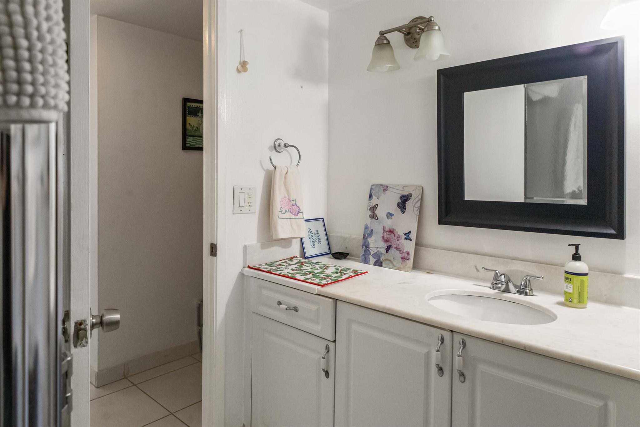 STRATFORD HOUSE CONDO - Residential