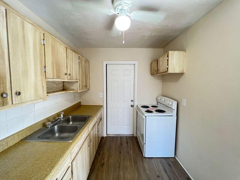 1360 10th Street