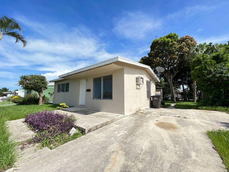 1360 10th Street