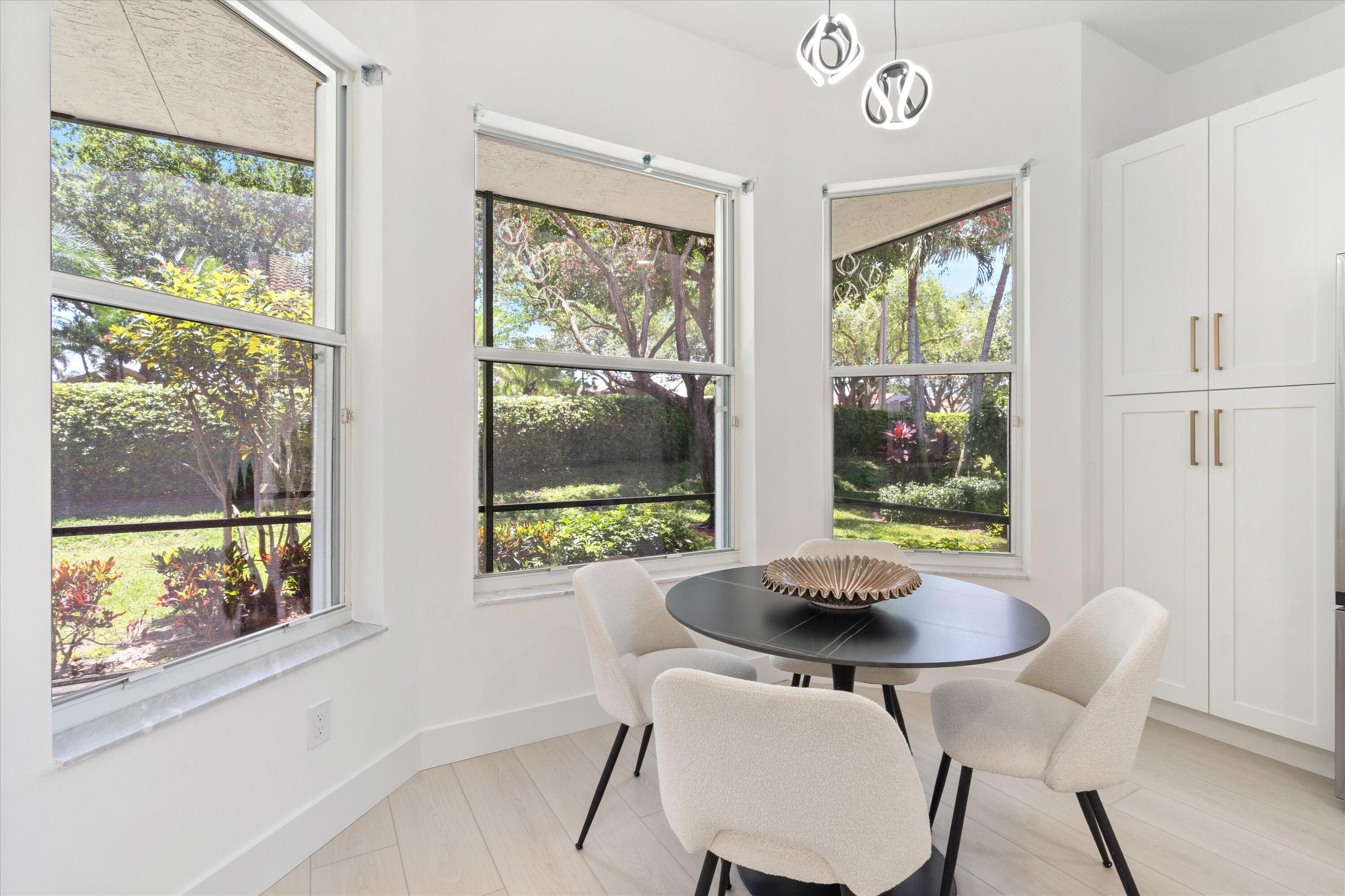 VALENCIA FALLS 7 - Residential