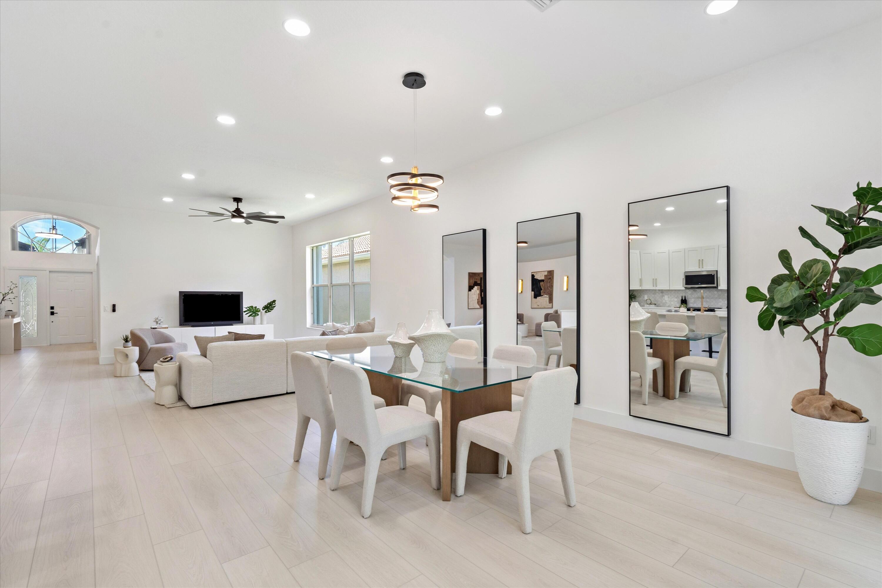 VALENCIA FALLS 7 - Residential