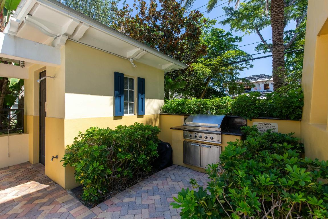 ANNEX AT MAGNOLIA COURT CONDO - Residential Lease