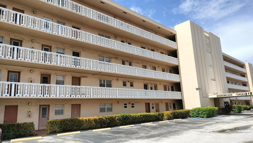 Stop Renting -- Start Owning! Why pay rent when you can own this spacious 1-bed, 1.5-bath condo and build equity? Enjoy a brand-new modern kitchen, open layout, guest half-bath, and a bedroom with 2 walk-in closets. Perfect for first-time buyers or investors! Located near top dining, shopping, beaches, and the casino. This beautifully updated condo offers comfort, style, and convenience. Don't miss out--schedule your private tour today! We can represent both buyer and seller for a smooth transaction. Your future starts here!