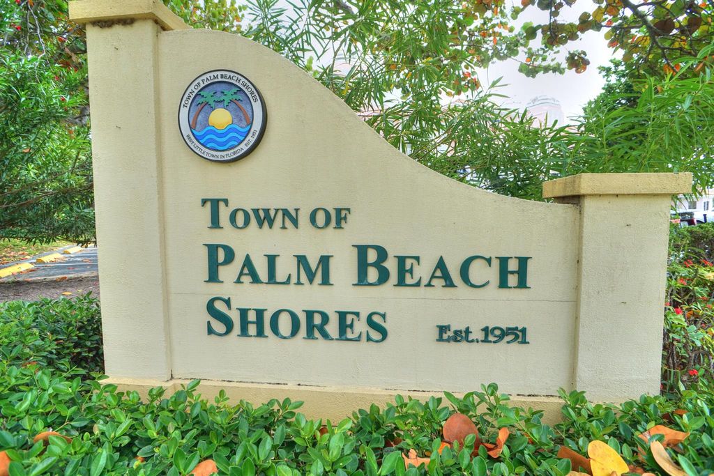 Photo of 112 Sandal Lane #2, Palm Beach Shores, FL 33404 (MLS # R11129826)
