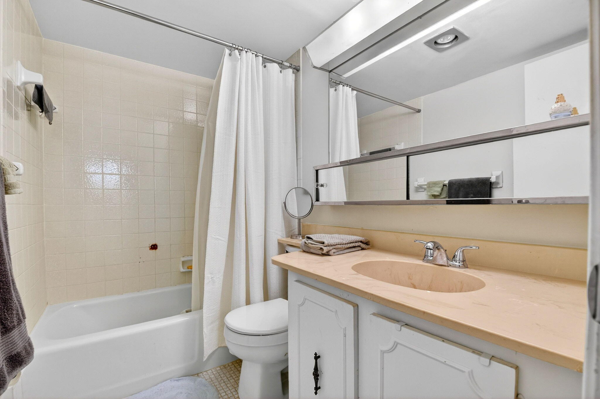 SEAGATE OF GULFSTREAM CONDO - Residential