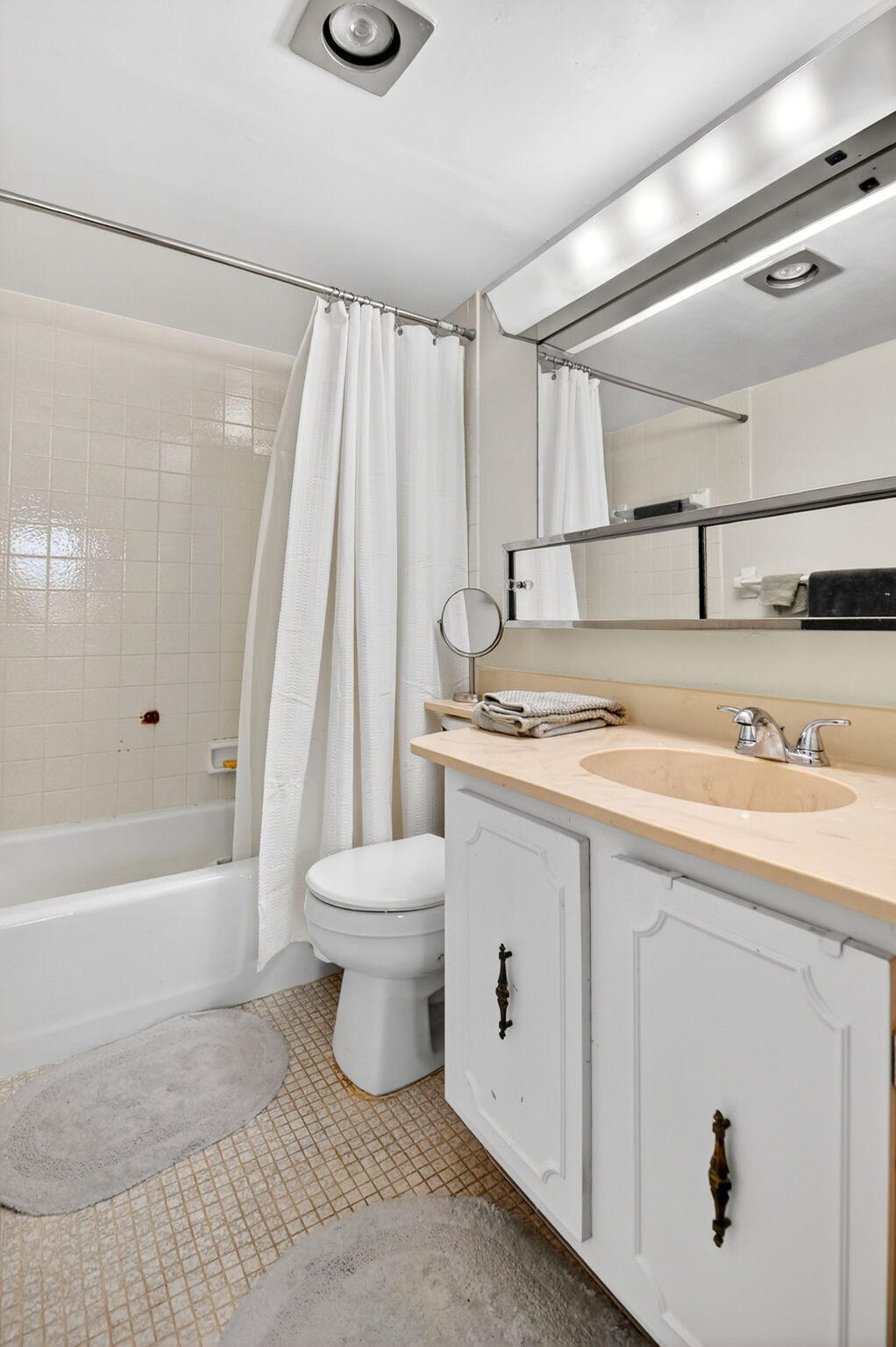 SEAGATE OF GULFSTREAM CONDO - Residential