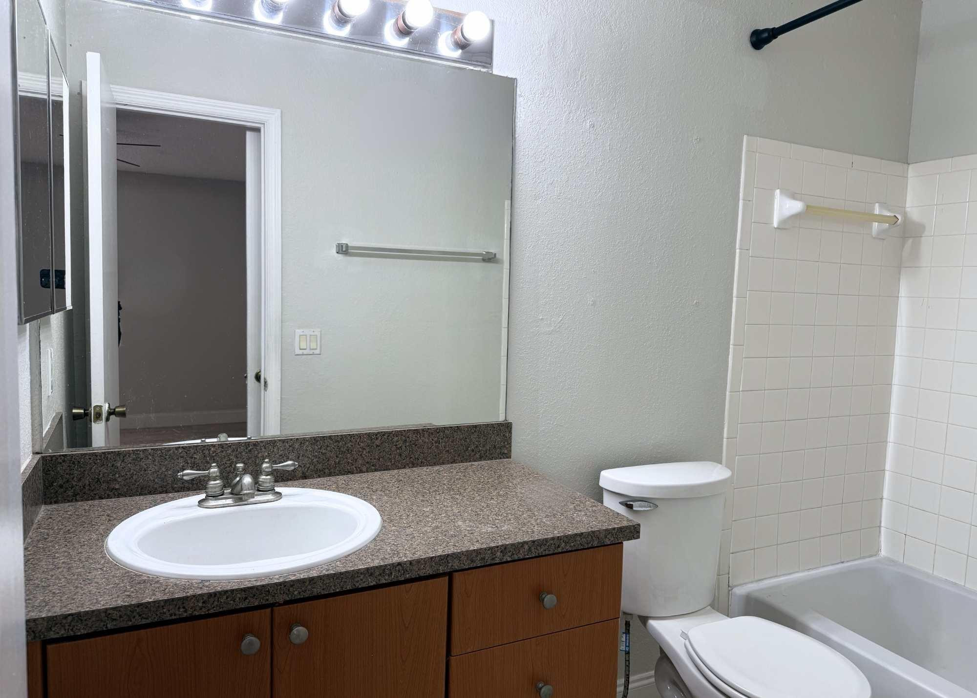 CORAL KEY CONDO - Residential Lease