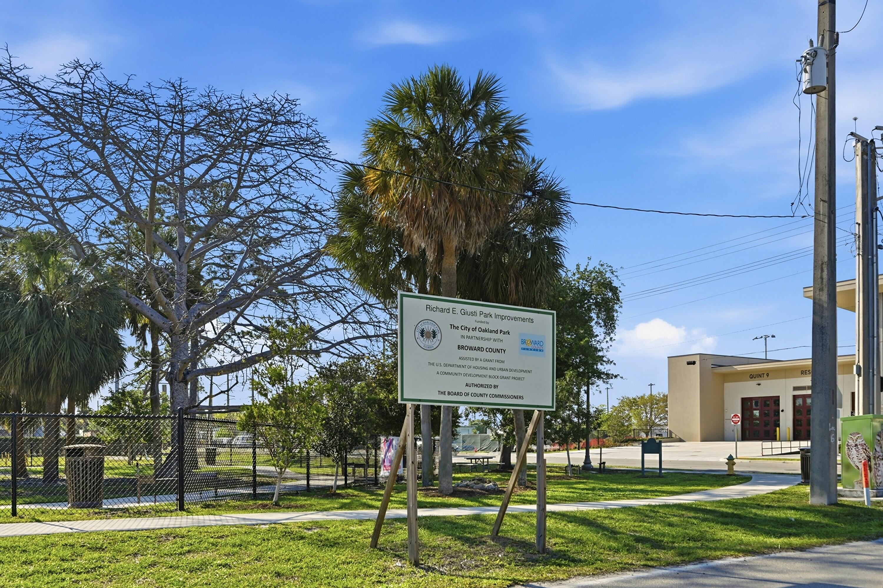OAKLAND PARK SECOND ADD - Residential Income