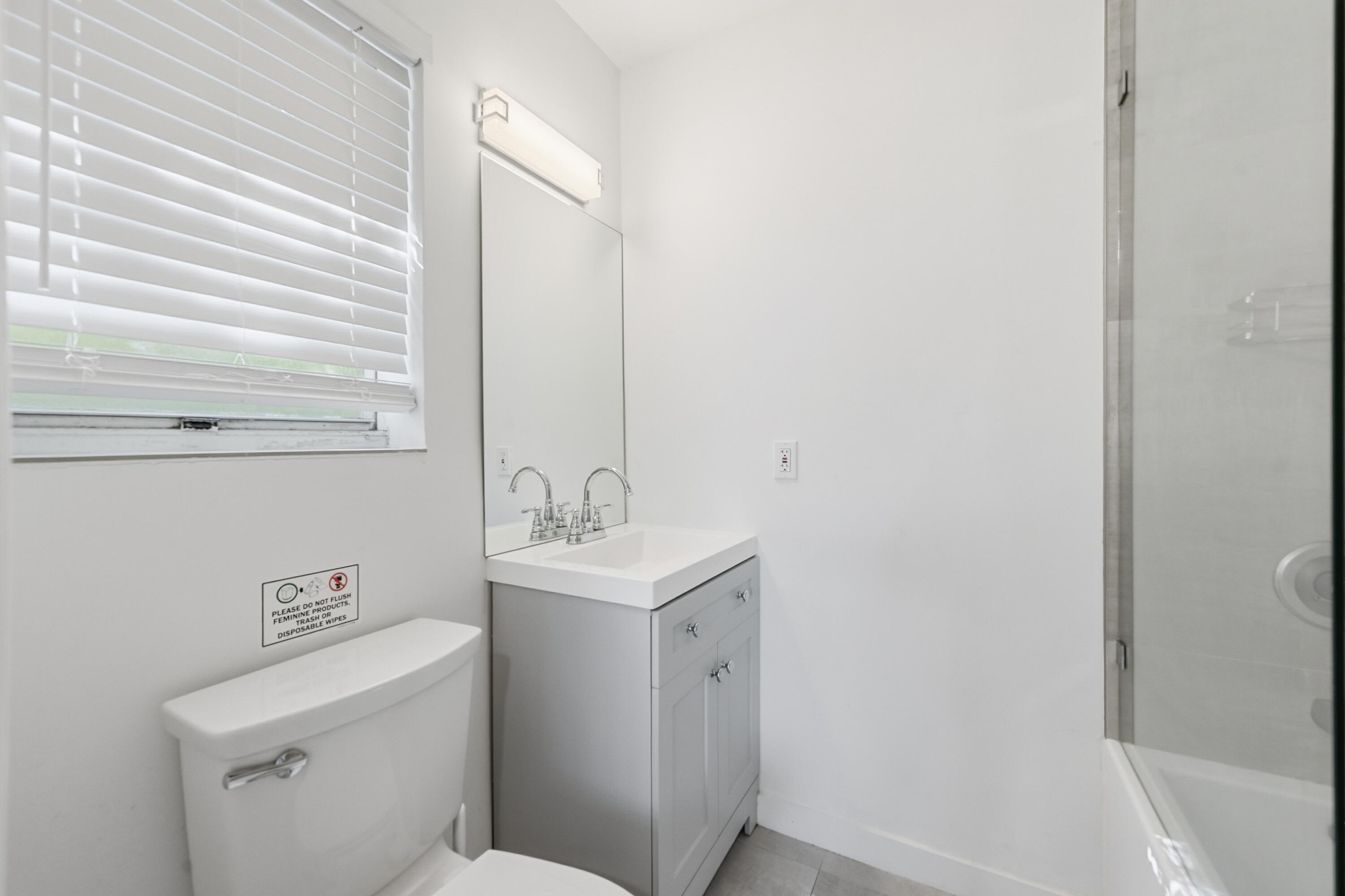 OAKLAND PARK SECOND ADD - Residential Income