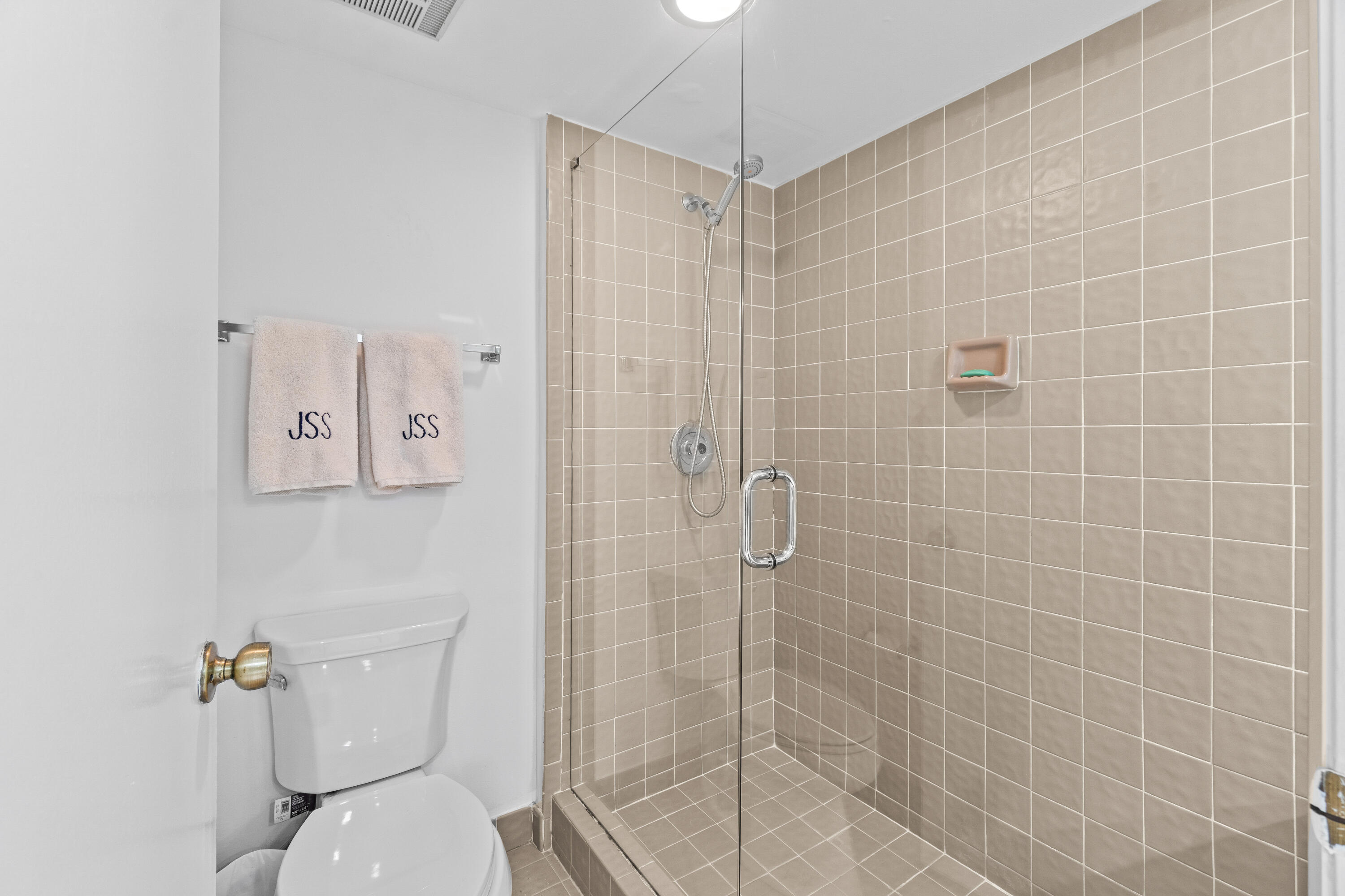 GLENEAGLES CONDO I - Residential