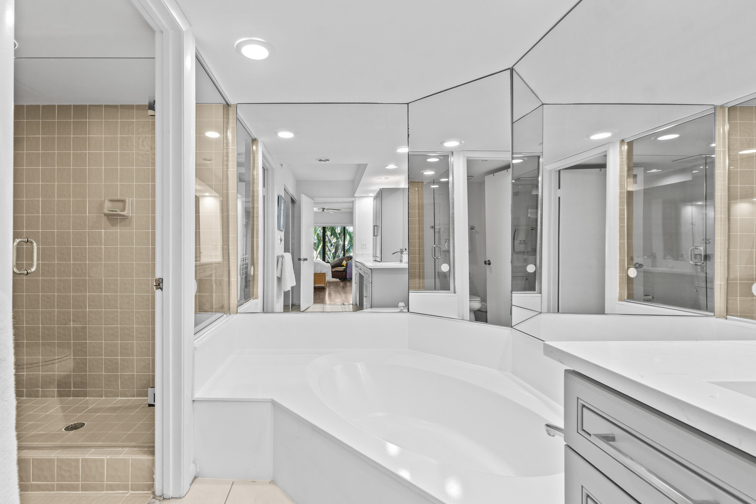GLENEAGLES CONDO I - Residential
