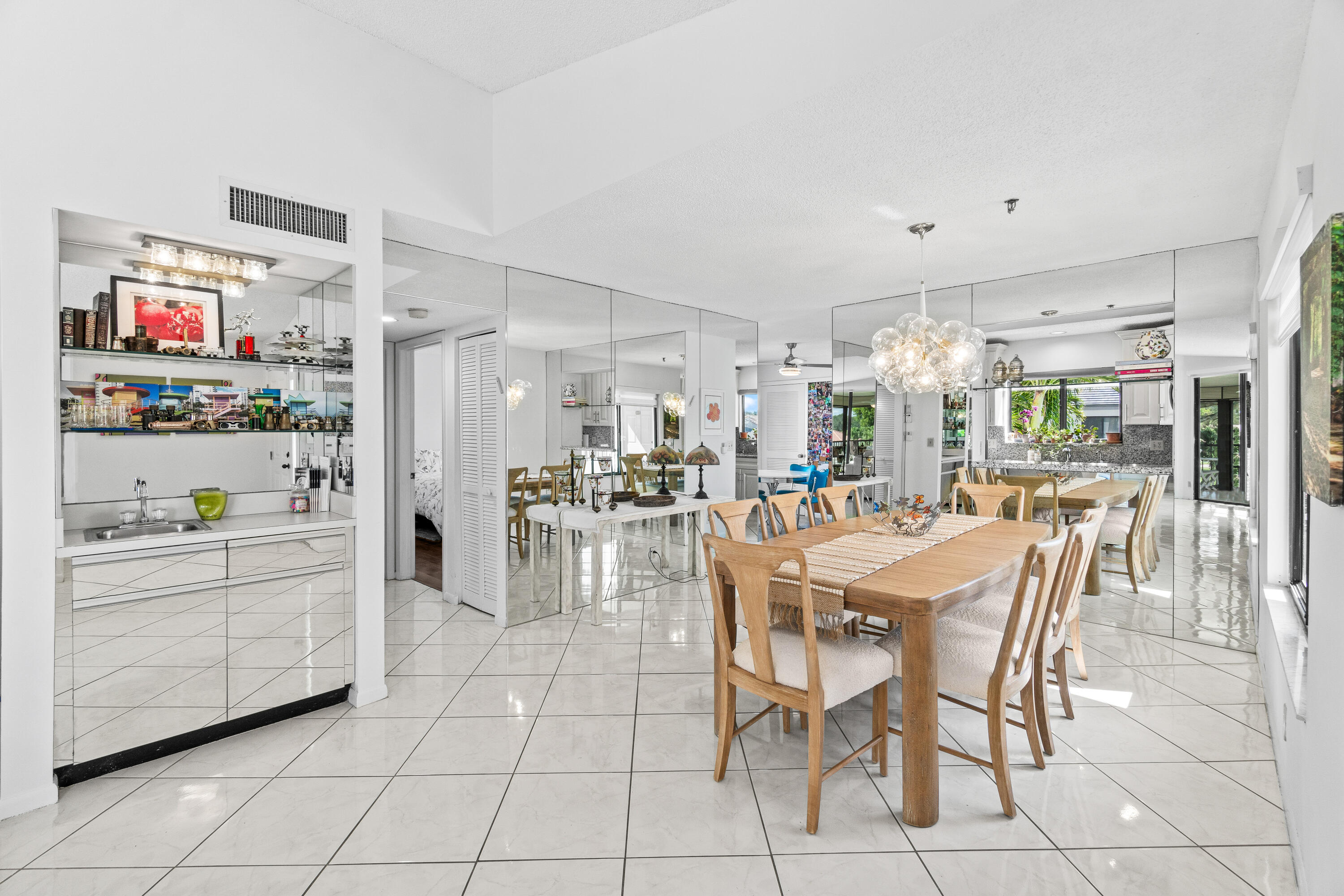 GLENEAGLES CONDO I - Residential