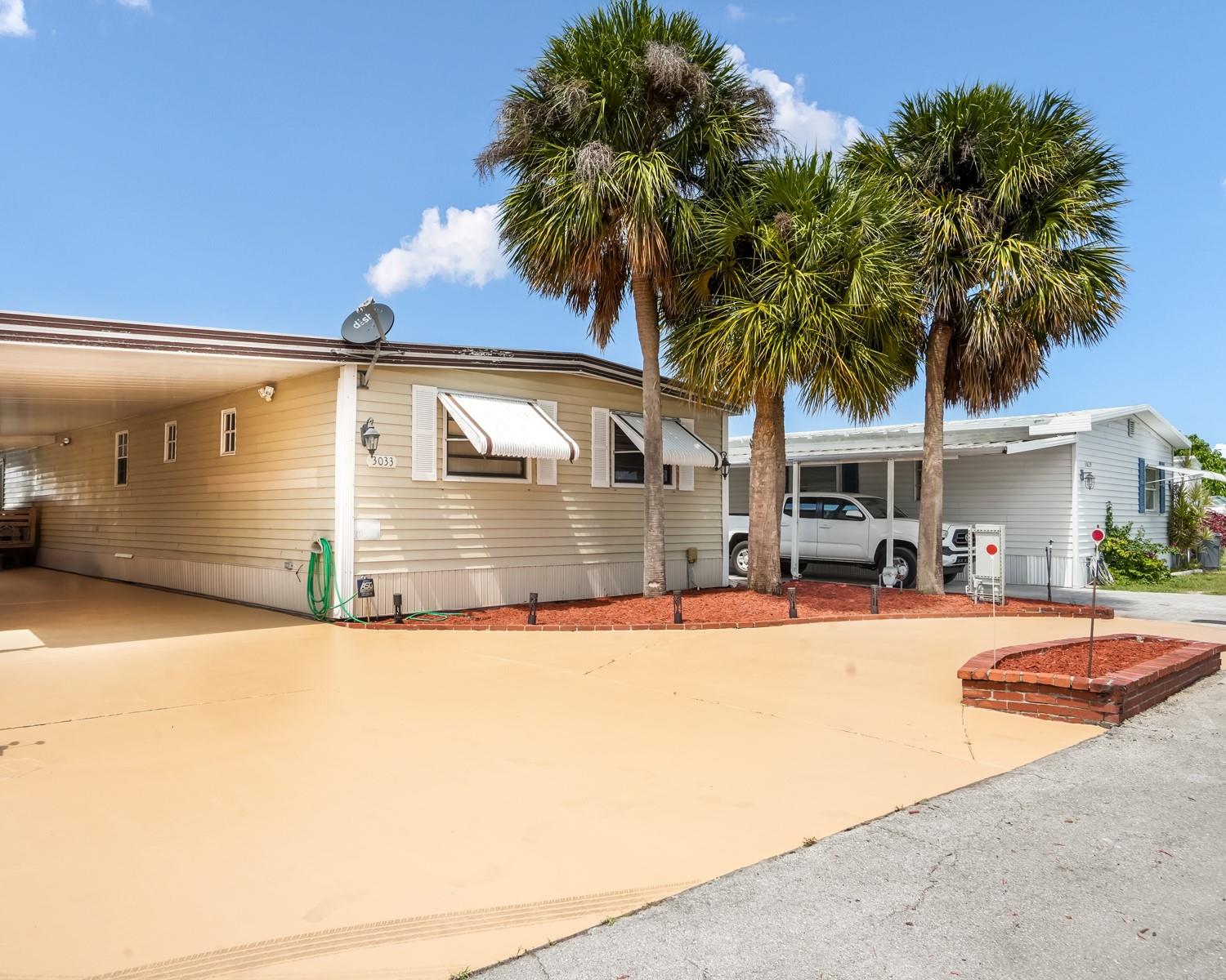 RAVENSWOOD ESTATES & MARI - Residential