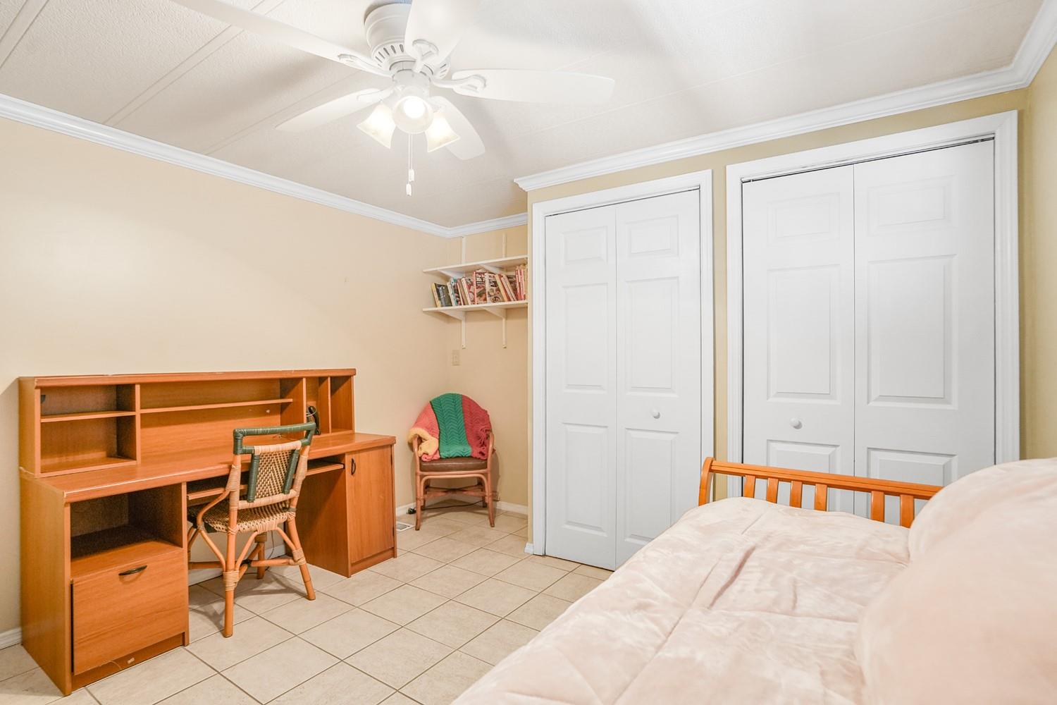 RAVENSWOOD ESTATES & MARI - Residential