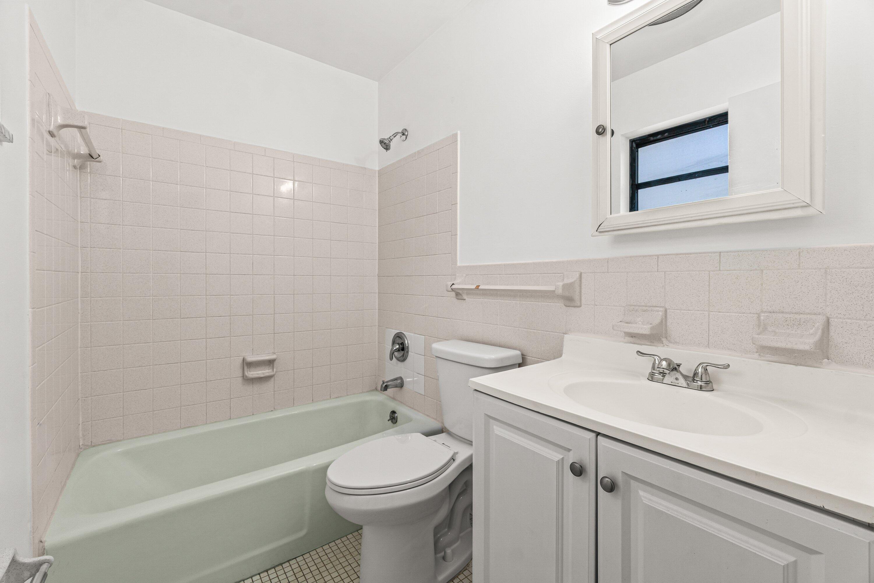 TOWN OF LAKE WORTH - Residential Lease