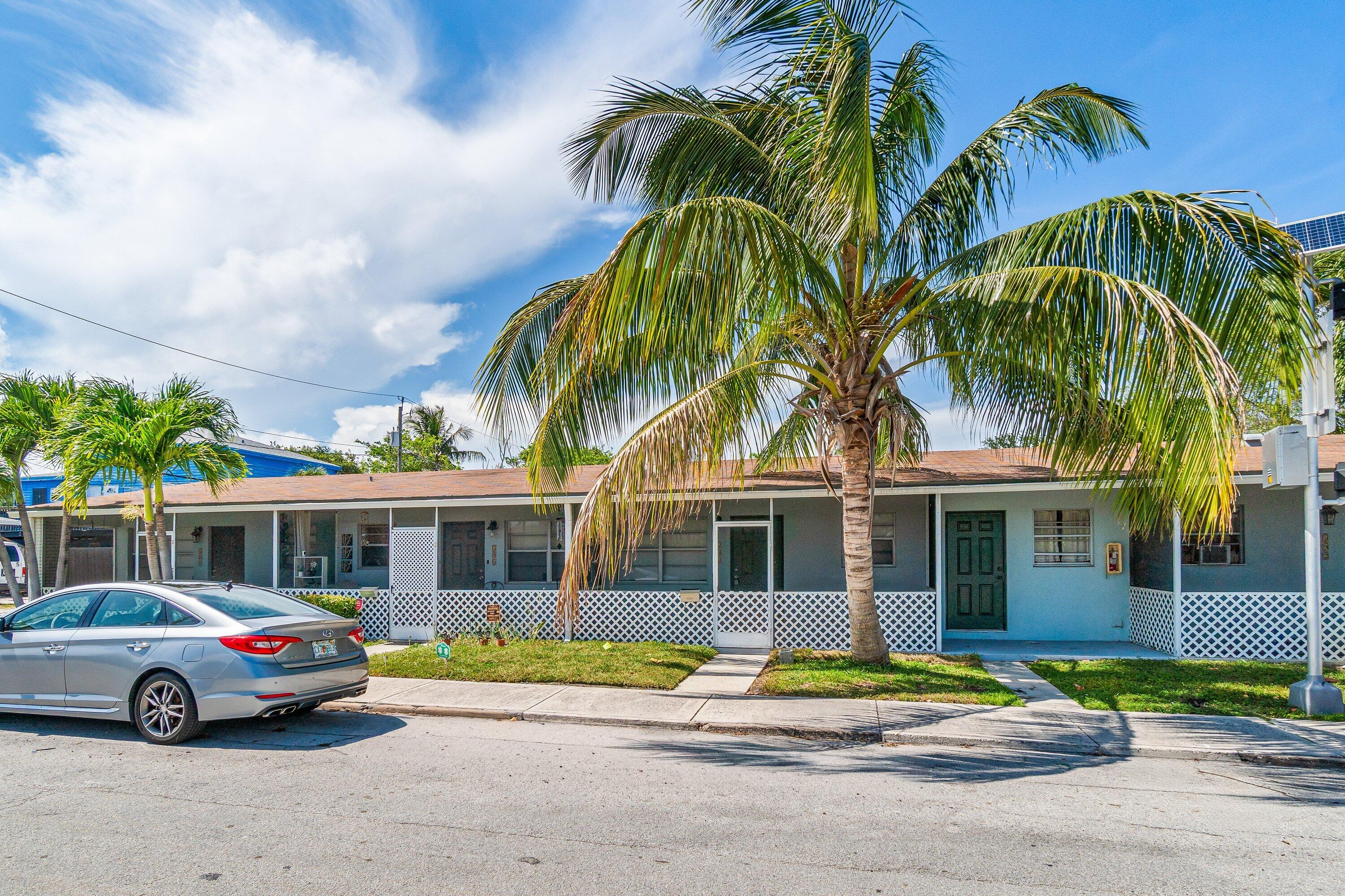 TOWN OF LAKE WORTH - Residential Lease