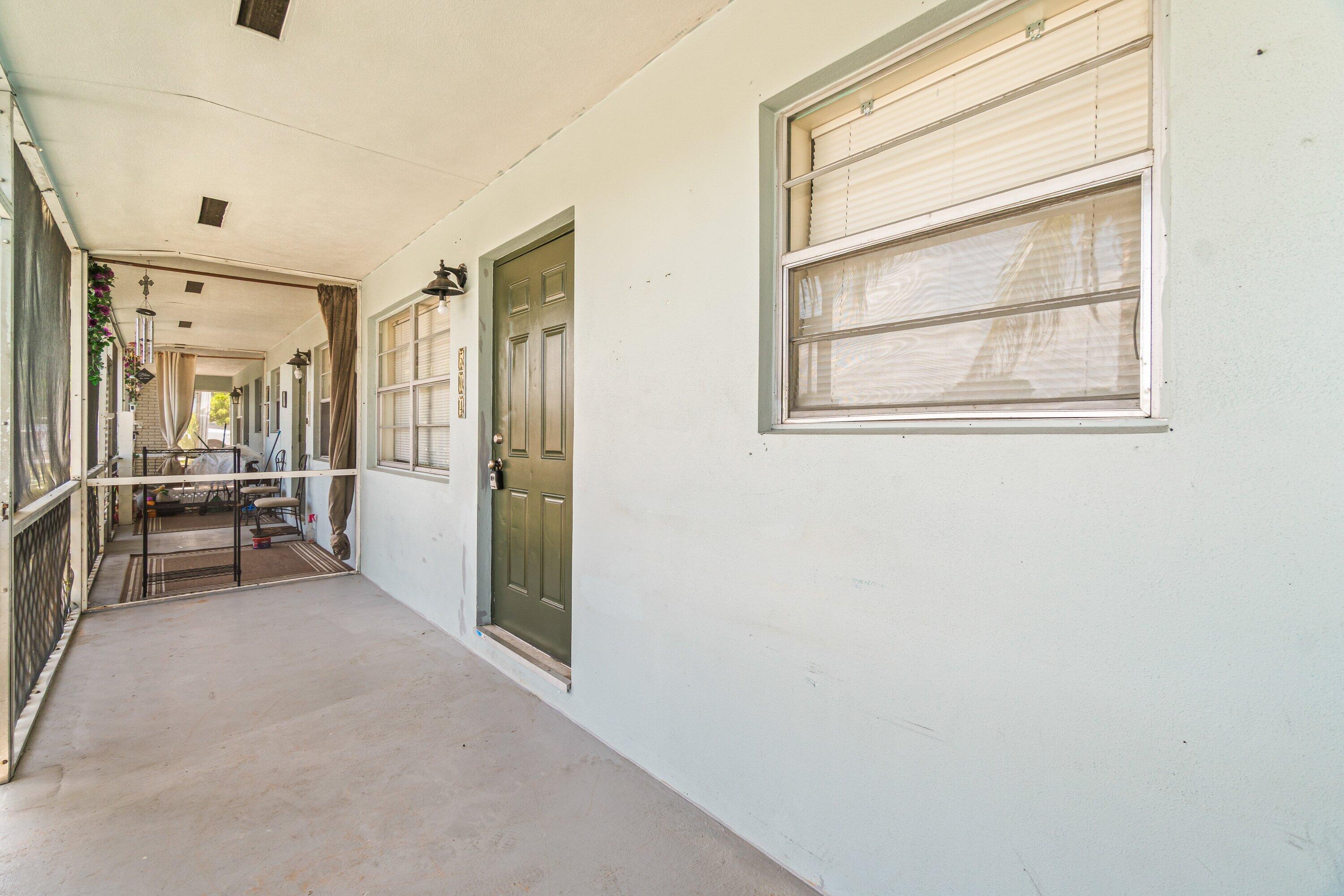 TOWN OF LAKE WORTH - Residential Lease