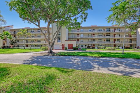 24 Abbey Lane 101 Delray Beach FL 33446