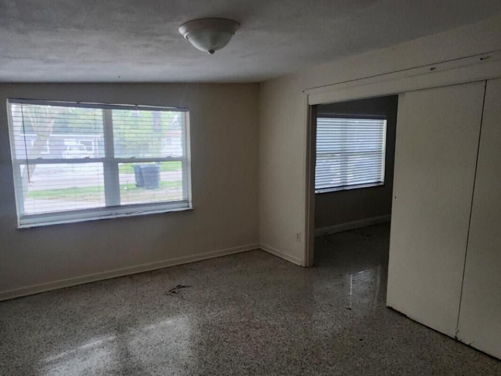 Photo of 508 Palm Avenue, Fort Pierce, FL 34982 (MLS # R10943181)