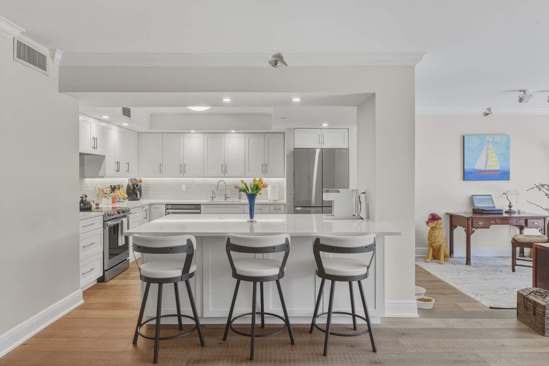 View photos, virtual tours, details... 2660 S Ocean Boulevard 105s