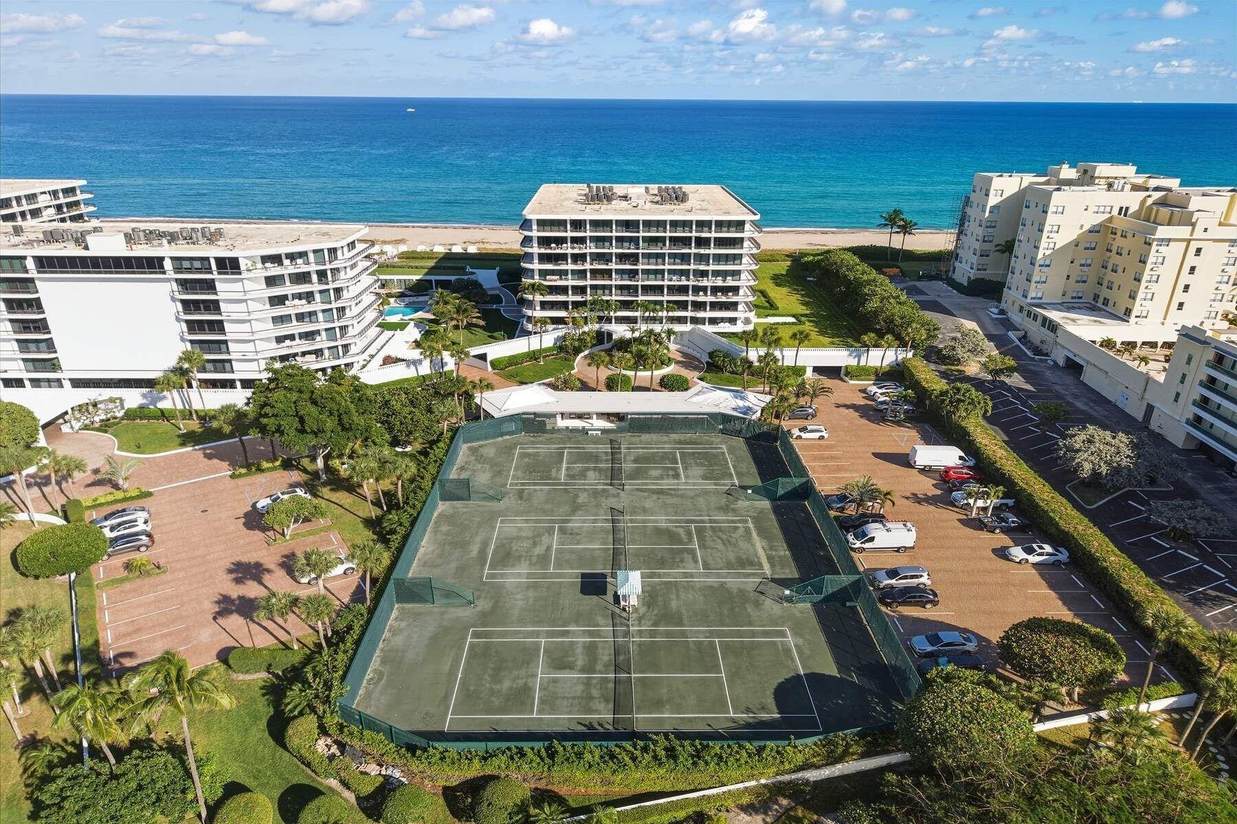 BEACH POINT CONDO - Residential