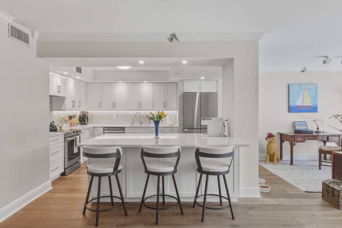 2660 S Ocean Boulevard 105s