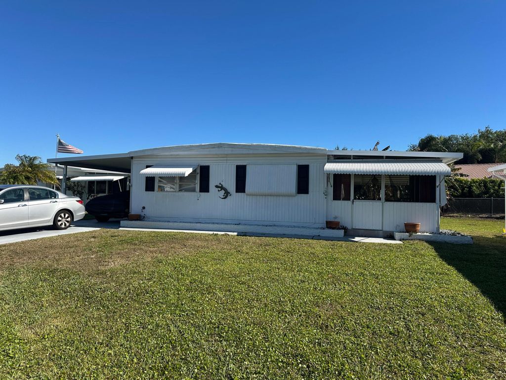 Photo of 8702 Duchess Court E #352, Boynton Beach, FL 33436 (MLS # R11159928)