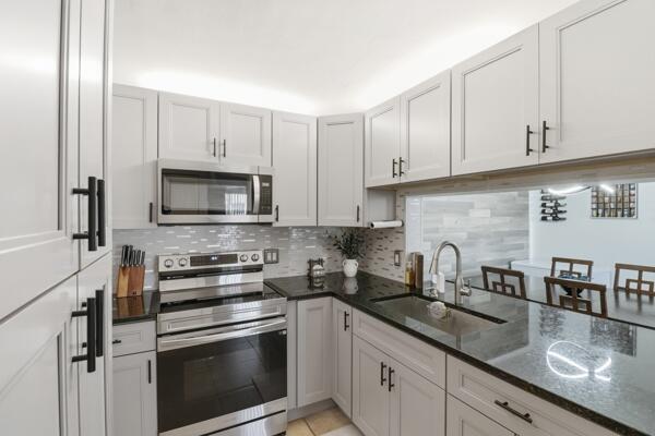 PALM CLUB VILLAGE II CONDO - Residential
