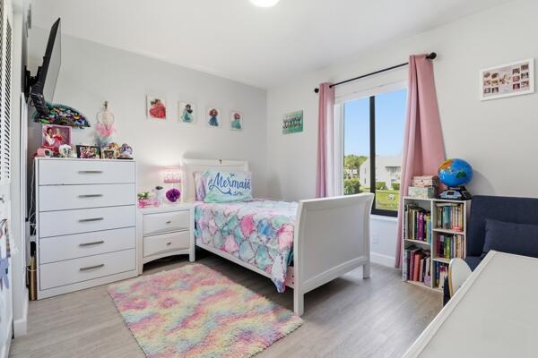 PALM CLUB VILLAGE II CONDO - Residential