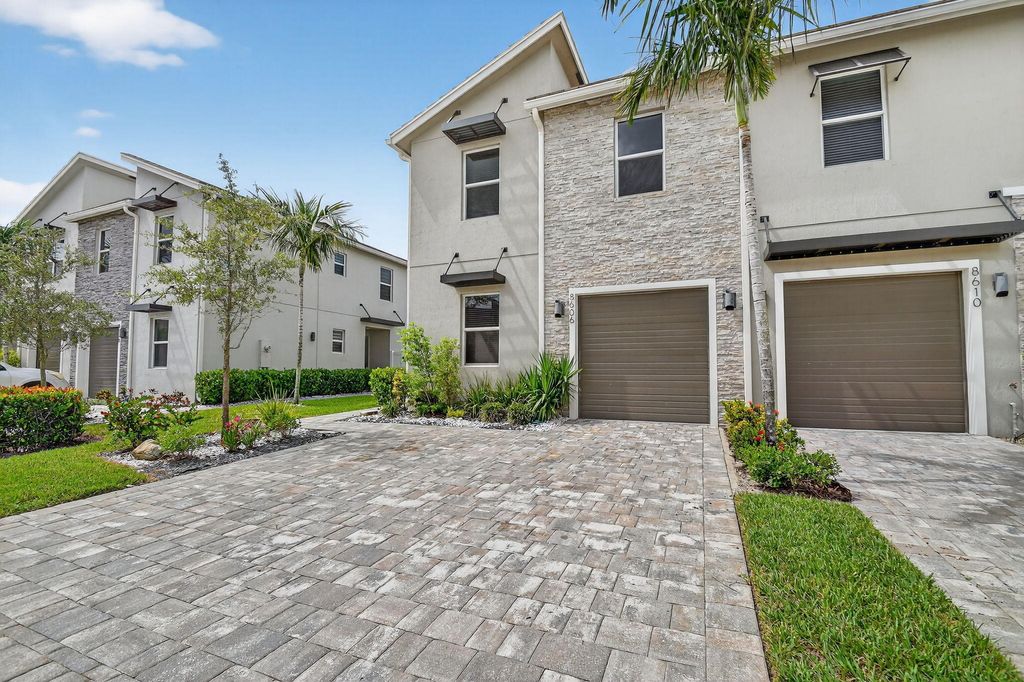 Photo of 8606 Via Mar Rosso, Lake Worth, FL 33467 (MLS # R11141930)