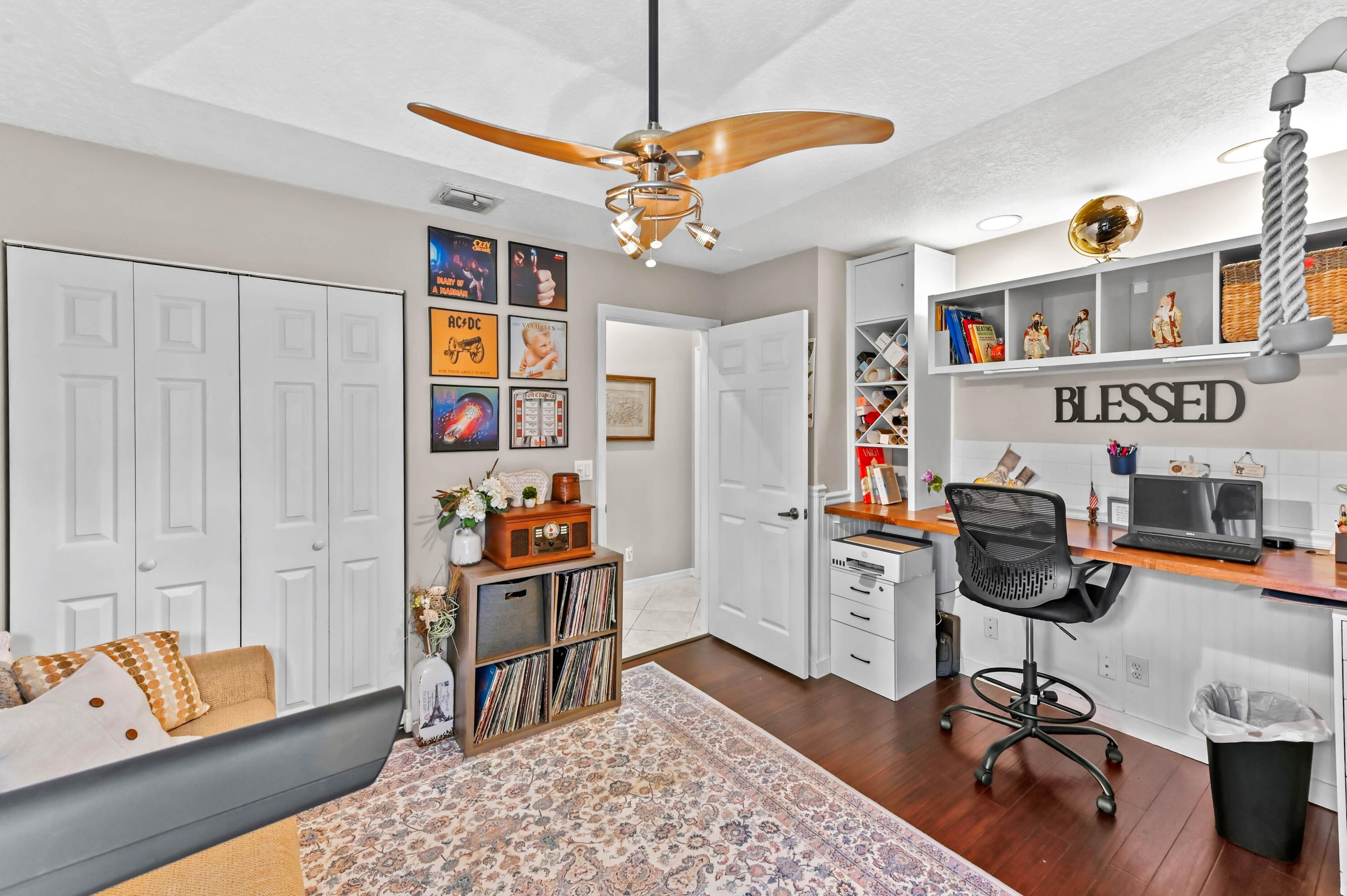 ANDROS ISLE - Residential