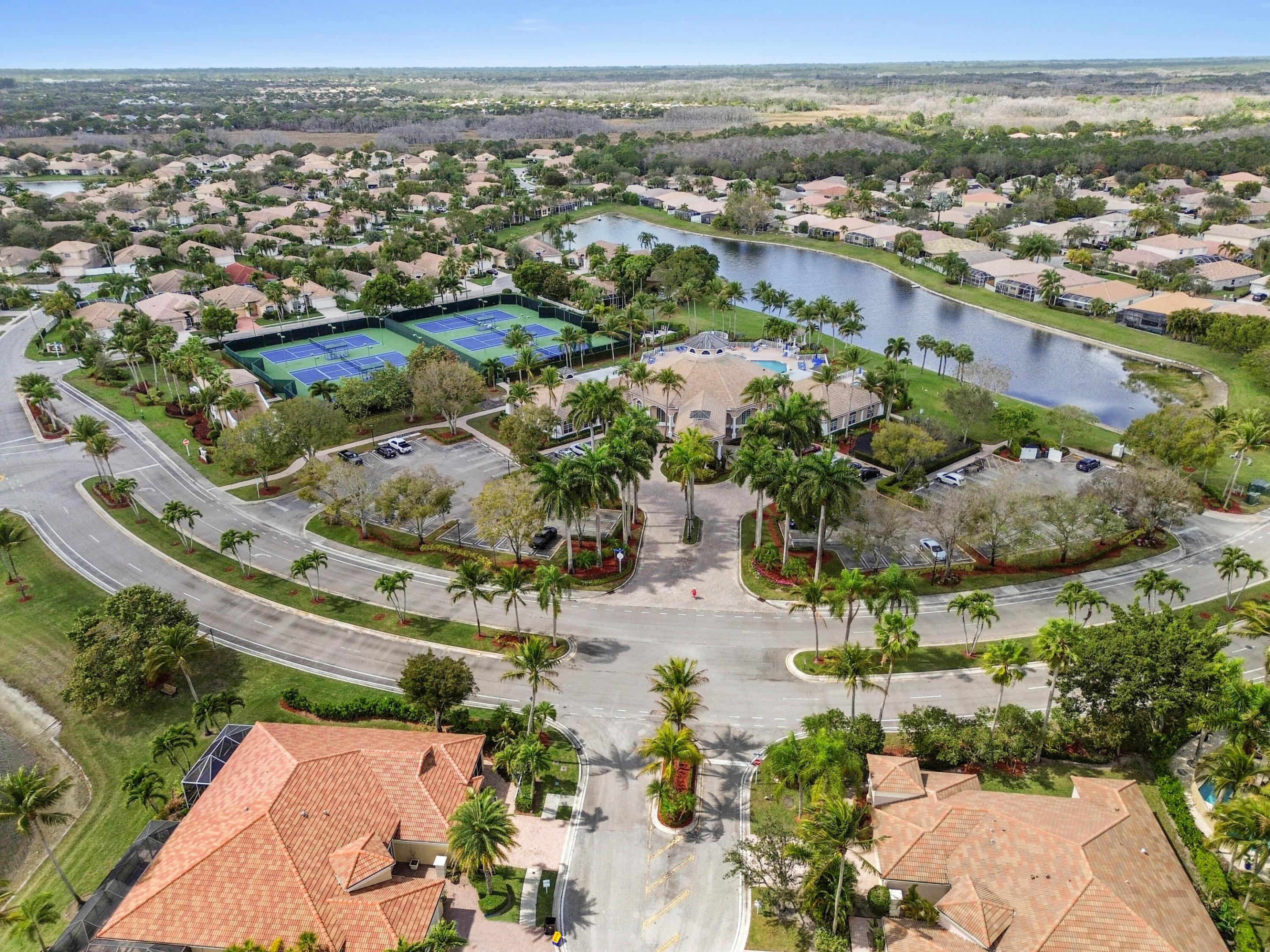 ANDROS ISLE - Residential